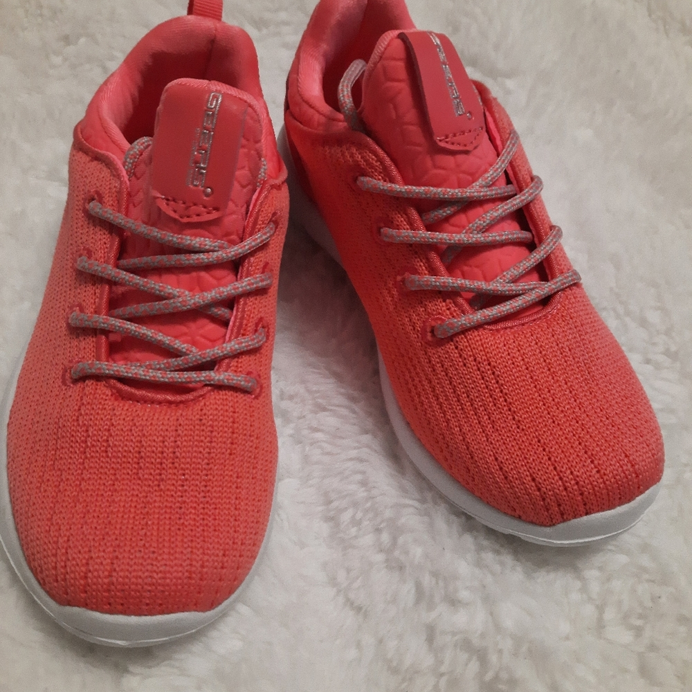 Coral girls sneakers